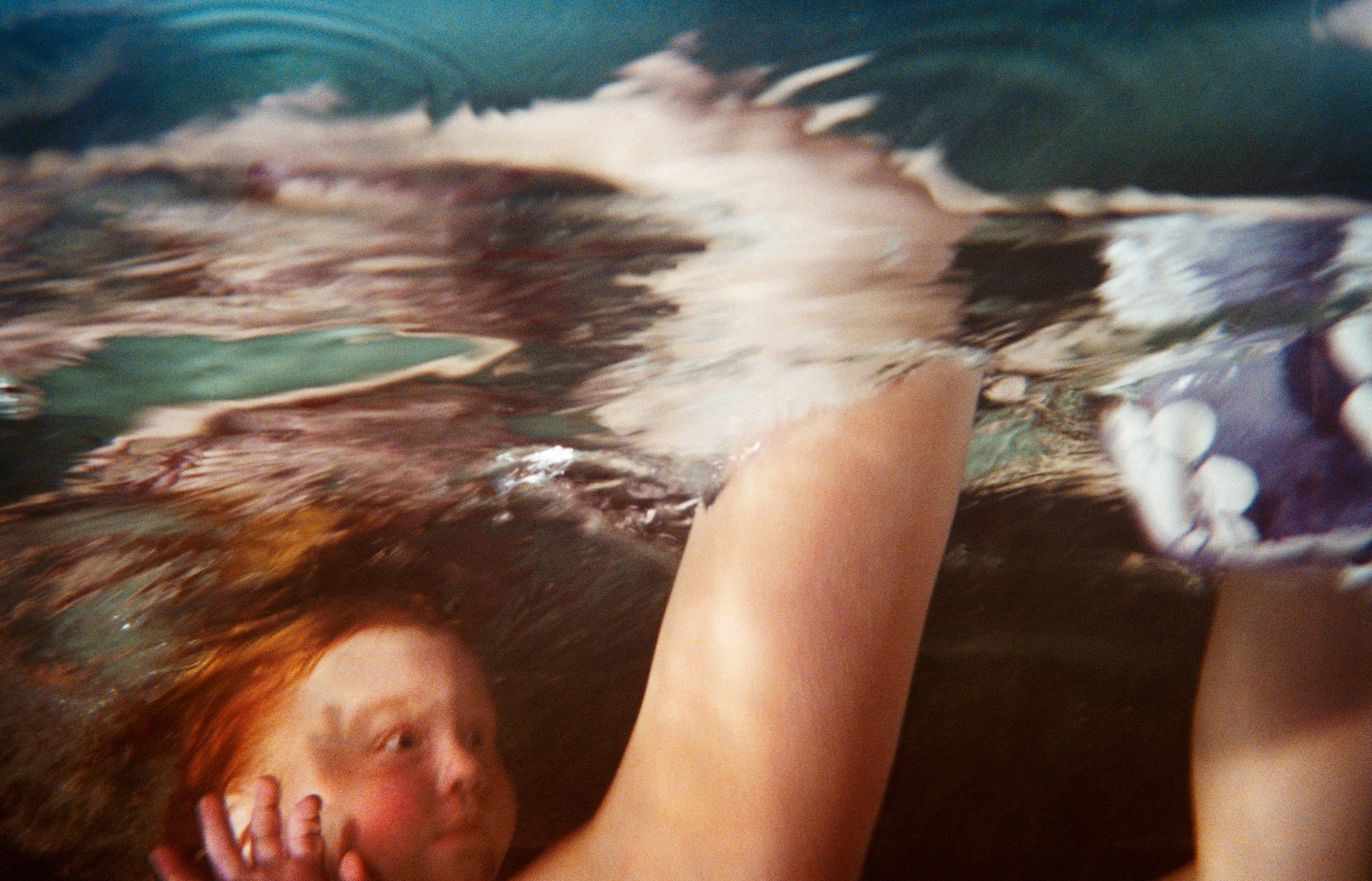 SWIMMERS　Larry Sultan　ラリー・サルタン　泳ぐ人 Larry Sultan – Swimmers – AMERICAN SUBURB X
